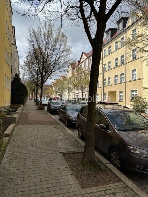 Gemütliche Zweiraumwohnung im Erdgeschoss sucht 