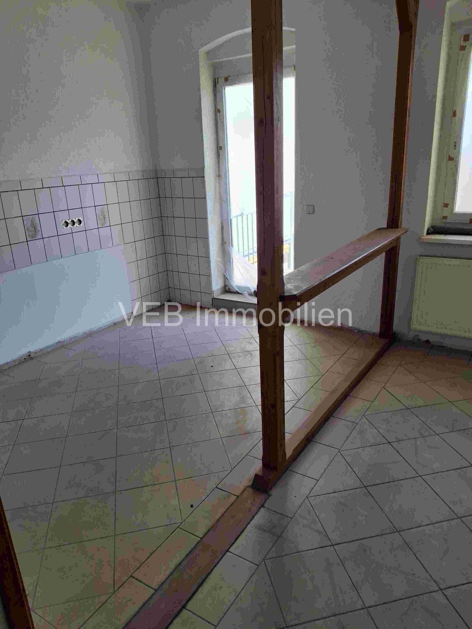 Wer holt mich aus dem Dornröschenschlaf??? Mehrfamilienhaus sucht Prinz!!!