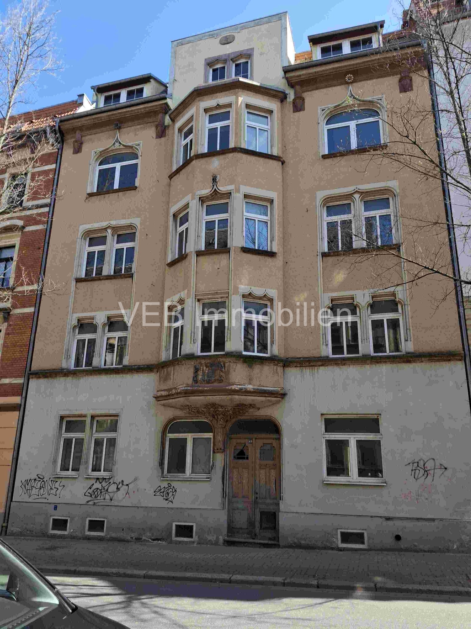 Wer holt mich aus dem Dornröschenschlaf??? Mehrfamilienhaus sucht Prinz!!!