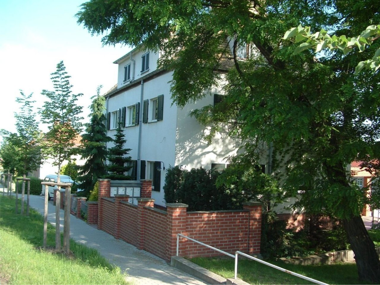 Straßenansicht Straßenansicht