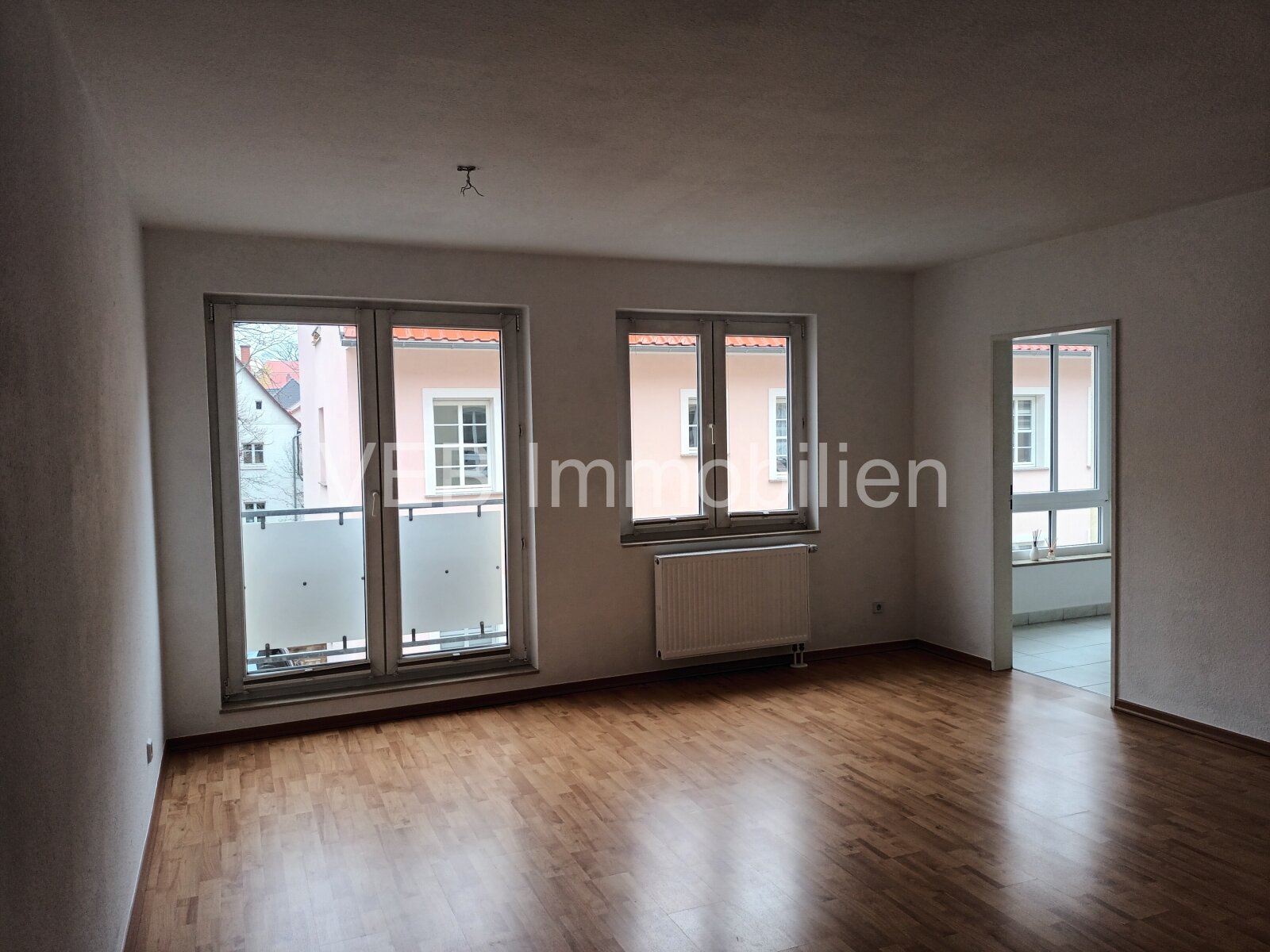 Wohn- u. Schlafzimmer Wohn- u. Schlafzimmer