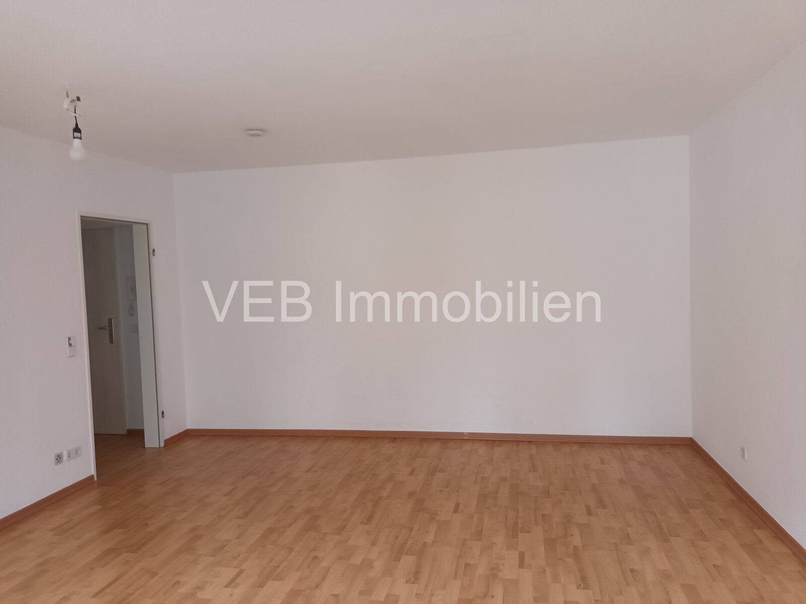 Wohn- u. Schlafzimmer Wohn- u. Schlafzimmer